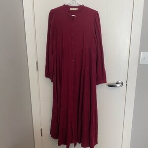 Elegant Burgundy Maxi Dress